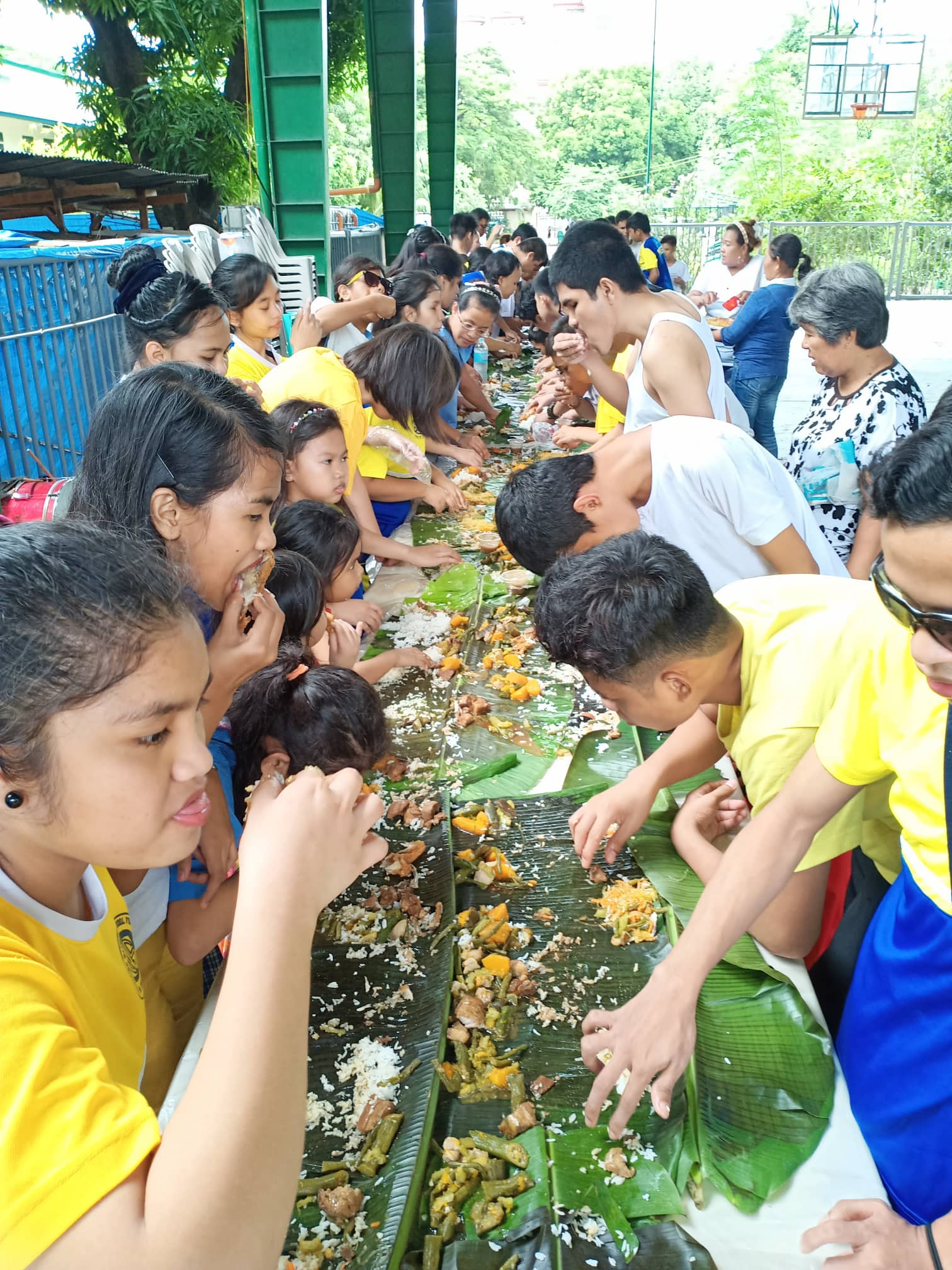 picture of boodle fight